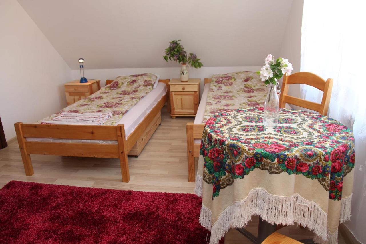Zamsowka Villa Guciów Kültér fotó